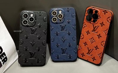 2024louis Vuitton ルイヴィトントレンドを先取りするなら、カードポケット付きiphone15ケースがおすすめ豪華な韓国風キルティングデザインで華やかさを演出