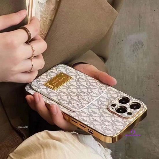 2024michael Kors マイケルコースくすみカラーの大人かわいいiphone15 16ケースで華やかさをアップ20代から50代まで幅広い女性に愛されるデザイン