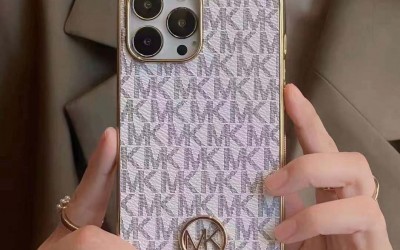 2024michael Kors マイケルコースパステルカラーが映えるiphone15ケースは、贈り物に最適母の日や誕生日に喜ばれる、豪華なアイテム