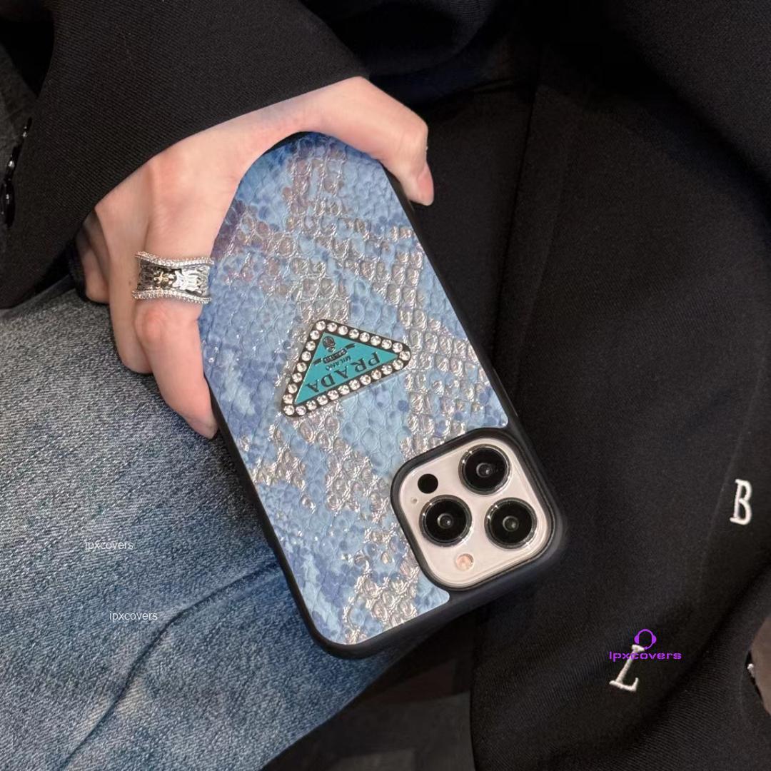 iPhone 15 ケース LOUIS VUITTON ルイヴィトン 