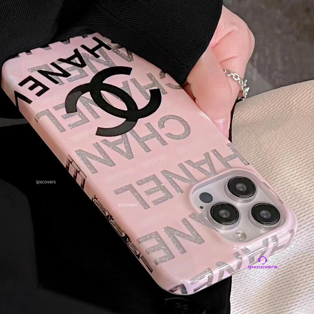 iPhone 15 ケース MOSCHINO エムシーエム 